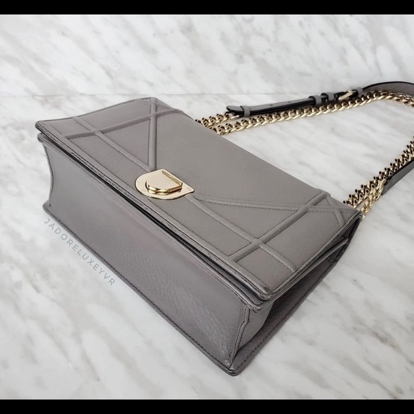 Authentic Grey Dior Diorama - Picture 5 of 9